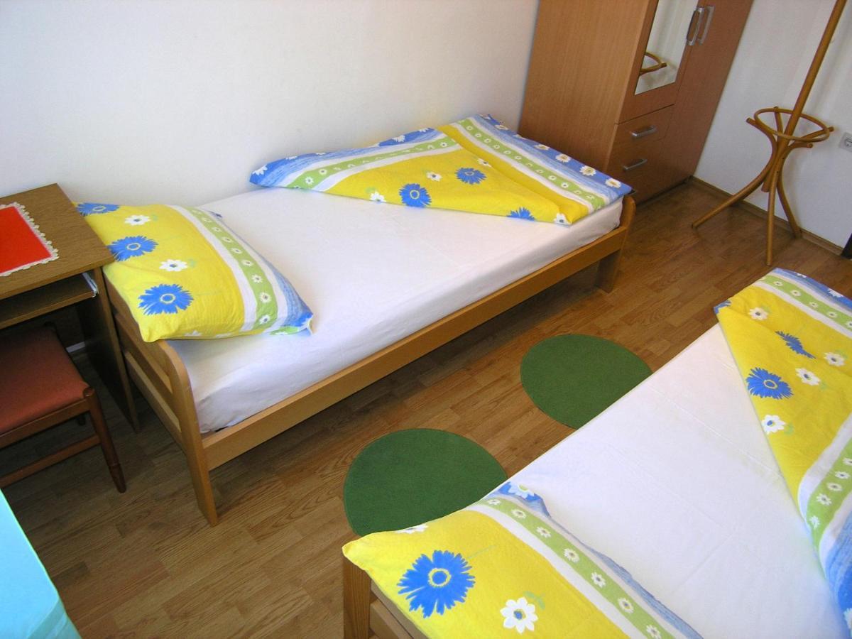 Apartments Natasa Krk Town Buitenkant foto